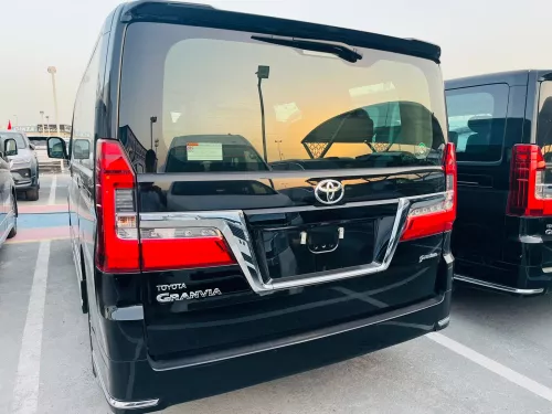 TOYOTA GRANVIA 3.5L PREMIUM 6 SEATER 2026