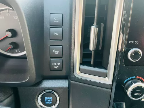 TOYOTA GRANVIA 3.5L PREMIUM 6 SEATER 2026