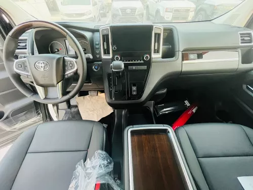 TOYOTA GRANVIA 3.5L PREMIUM 6 SEATER 2026