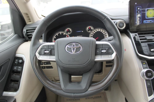 Toyota Land Cruiser 300 VX-S Petrol Twin Turbo 2025 - Black - Beige Interior - Carsooq
