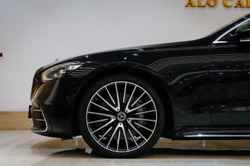 Mercedes-Benz S580 4Matic 4.0L V8 2022 - Black - Carsooq