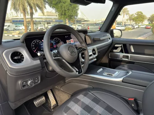 Mercedes-Benz G63 AMG 4.0L V8 2025 - Beige Exterior - Carsooq