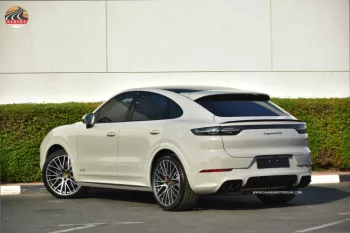 2022 PORCHE CAYENNE GTS COUPE V8 4.0L PETROL