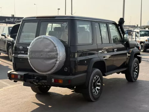 Toyota Land Cruiser LC71 Hard Top 4.0L V6 2025 - Black - Carsooq
