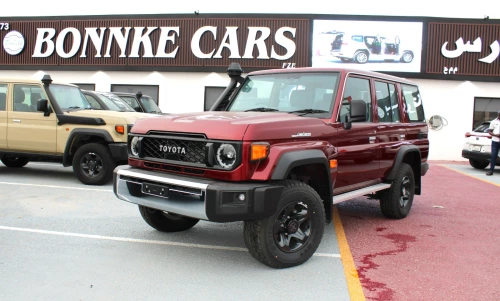 Toyota Land Cruiser LC76 Hardtop 2.8L Diesel 2025 - Red - Carsooq