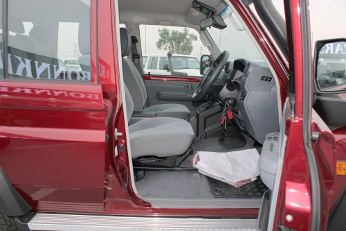 Toyota Land Cruiser LC76 Hardtop 2.8L Diesel 2025 - Red - Carsooq