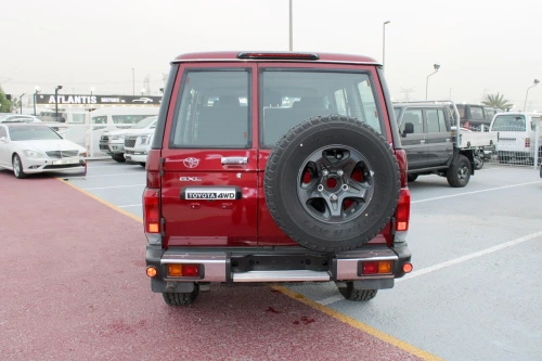 Toyota Land Cruiser LC76 Hardtop 2.8L Diesel 2025 - Red - Carsooq