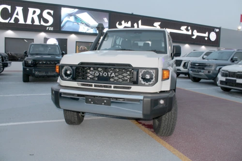 Toyota Land Cruiser LC76 Hardtop 2.8L Diesel MT 2025 - White - Carsooq