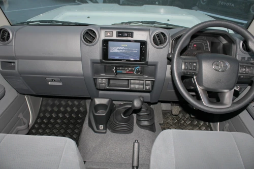 Toyota Land Cruiser LC76 Hardtop 2.8L Diesel MT 2025 - White - Carsooq