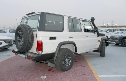 Toyota Land Cruiser LC76 Hardtop 2.8L Diesel MT 2025 - White - Carsooq