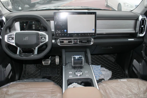 Jetour T2 Luxury 2.0L Petrol 2025 - Black / Beige - Carsooq