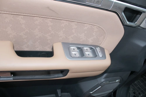 Jetour T2 Luxury 2.0L Petrol 2025 - Black / Beige - Carsooq