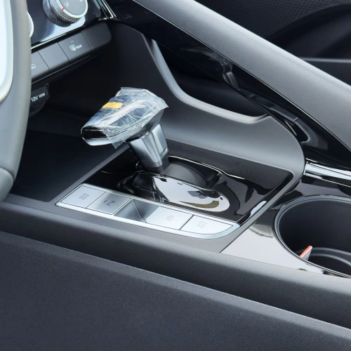 Hyundai Elantra 1.5L Petrol 2025 Model Year - White - Carsooq