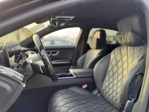 Mercedes-Benz S580 4.0L Petrol 2022 - Black - carsooq