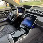 Mercedes-Benz S580 4.0L Petrol 2022 - Black - carsooq - Thumbnail 9