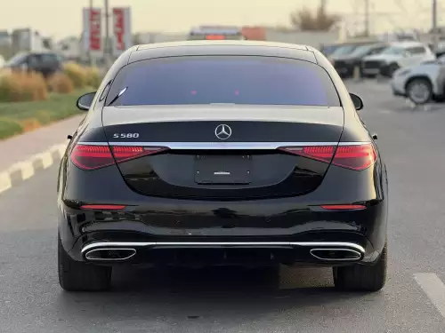Mercedes-Benz S580 4.0L Petrol 2022 - Black - carsooq