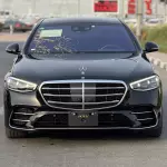 Mercedes-Benz S580 4.0L Petrol 2022 - Black - carsooq - Thumbnail 2