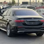 Mercedes-Benz S580 4.0L Petrol 2022 - Black - carsooq - Thumbnail 4