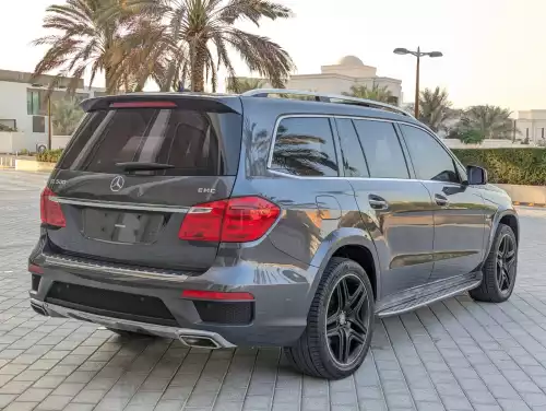 Mercedes-Benz GL500 4.7L Petrol 2015 - Grey / Beige - carsooq