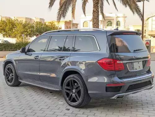 Mercedes-Benz GL500 4.7L Petrol 2015 - Grey / Beige - carsooq