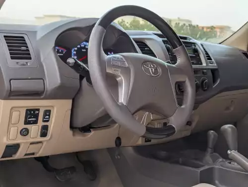 Toyota Fortuner SR5 2.7L Petrol 2013 - White - Carsooq