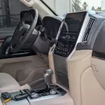 Toyota Land Cruiser 4.5L Diesel 2019 - White - Carsooq - Thumbnail 10