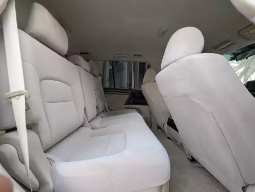 Toyota Land Cruiser 4.5L Diesel 2019 - White - Carsooq