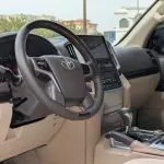 Toyota Land Cruiser 4.5L Diesel 2019 - White - Carsooq - Thumbnail 21