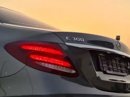 Mercedes-Benz E300 2.0L Petrol 2019 - Grey / Brown - carsooq
