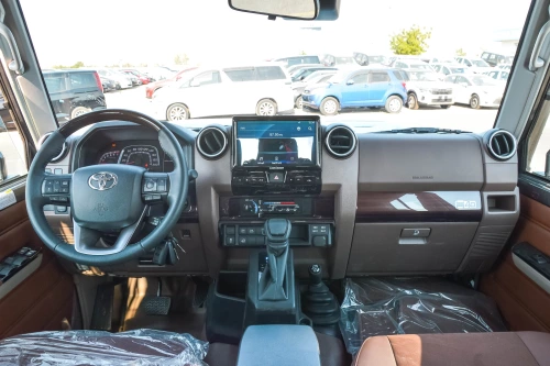 Toyota Land Cruiser 79 Series 4.0L Petrol Automatic 2025 - Grey - carsooq