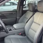 GMC Acadia AWD 2.5L Petrol Supercharged 2024 - Black - Thumbnail 6