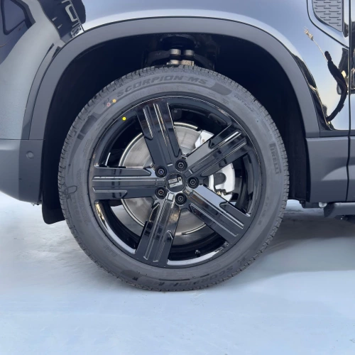 Rox 01 HEV 1.5L Petrol 2025 Model Year Black Color Exterior 