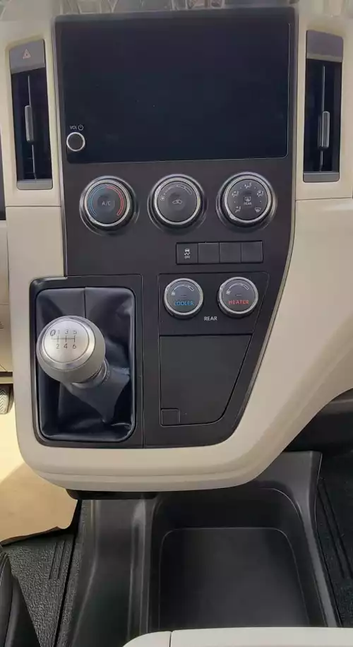 Toyota Hiace 2.8L Diesel 2026 14-Seats M/T GL-Grade Full 