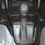 SUZUKI SWIFT 1.2L PETROL GLX AUTO - SILVER - 2026 - Thumbnail 10