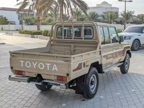 Toyota Land Cruiser LC 71 4.0L Petrol 2014 Model Year - Beige 