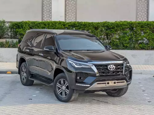Toyota Fortuner EXR 2.7L Petrol 2017 Face-Lifted 2025 - Black