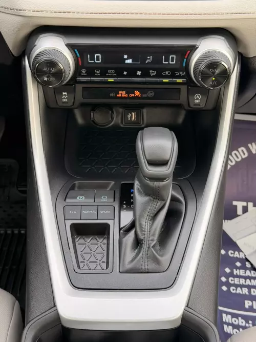 Toyota Rav4 XLE 2.5L Petrol 2025 Model Year Silver Color Exterior