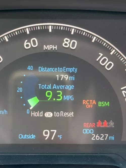 Toyota Rav4 XLE 2.5L Petrol 2025 Model Year Silver Color Exterior