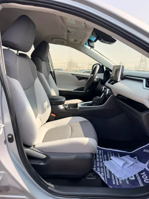 Toyota Rav4 XLE 2.5L Petrol 2025 Model Year Silver Color Exterior