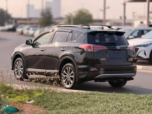 Toyota Rav4 Limited 2.5L Hybrid 2016 Model Year Black Color Exterior