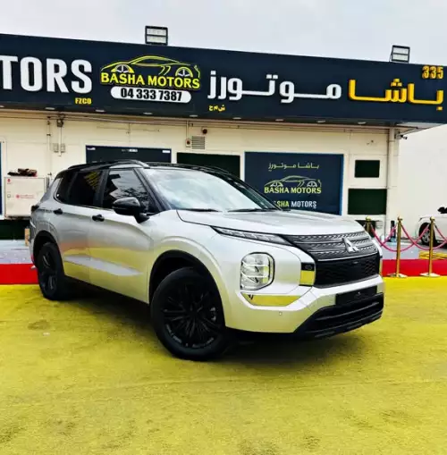 Mitsubishi Outlander Full option 2.5l Petrol 2023 Model Year Silver Color Exterior