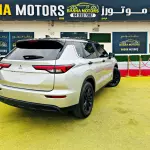 Mitsubishi Outlander Full option 2.5l Petrol 2023 Model Year Silver Color Exterior - Thumbnail 4