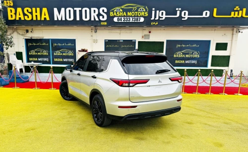 Mitsubishi Outlander Full option 2.5l Petrol 2023 Model Year Silver Color Exterior