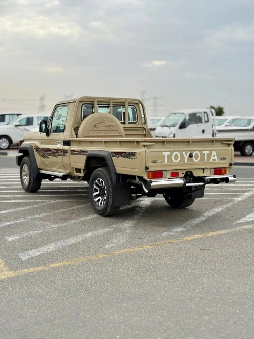 Toyota Land Cruiser LC 79 Pick-Up 4.0L Petrol 2026 Model Year Beige Color Exterior 