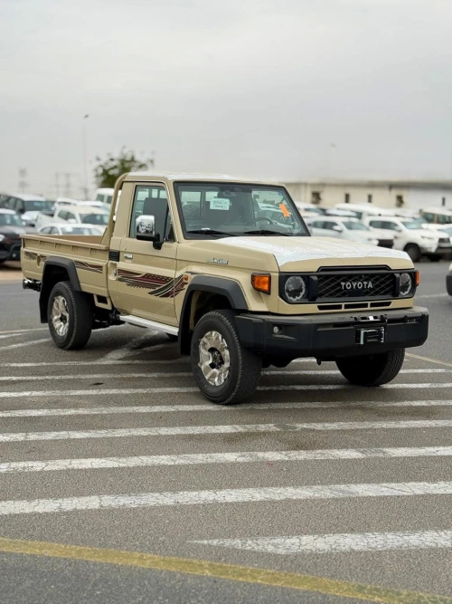 Toyota Land Cruiser LC 79 Pick-Up 4.0L Petrol 2026 Model Year Beige Color Exterior 