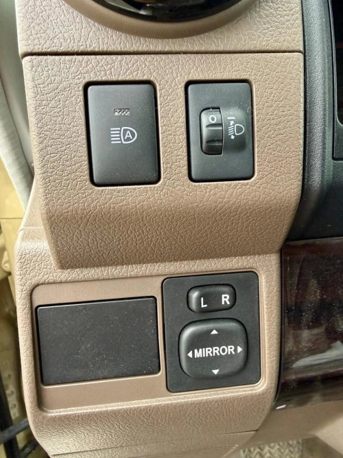 Toyota Land Cruiser LC 79 Pick-Up 4.0L Petrol 2026 Model Year Beige Color Exterior 