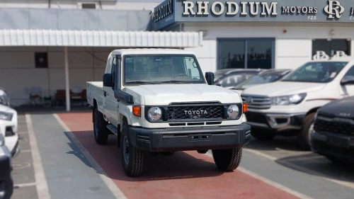 Toyota Land Cruiser LC79 Pick Up 2.8L Diesel 2025 - White Exterior 