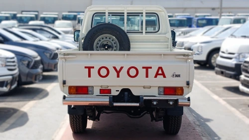 Toyota Land Cruiser LC79 Pick Up 2.8L Diesel 2025 - White Exterior 