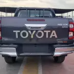 TOYOTA HILUX 2.4L A/T DIESEL LIMITED 4X4 FULL OPTION 2026 MODEL YEAR  - Thumbnail 6