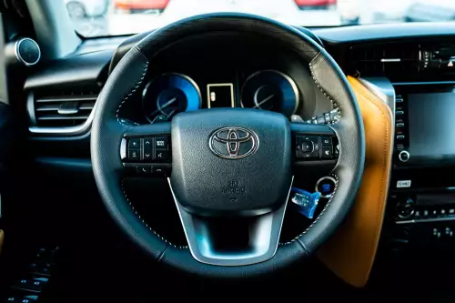  Toyota Fortuner SR.5 4.0L Petrol 2025 Model Year White Color Exterior